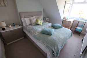 Bedroom- click for photo gallery